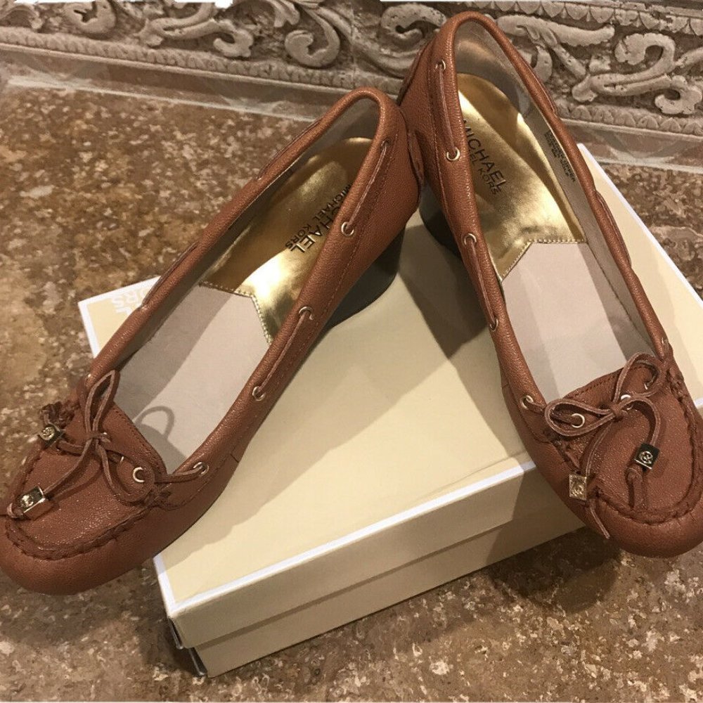 Michael Kors Amber Moc Wedge Size 8 M Luggage Brow